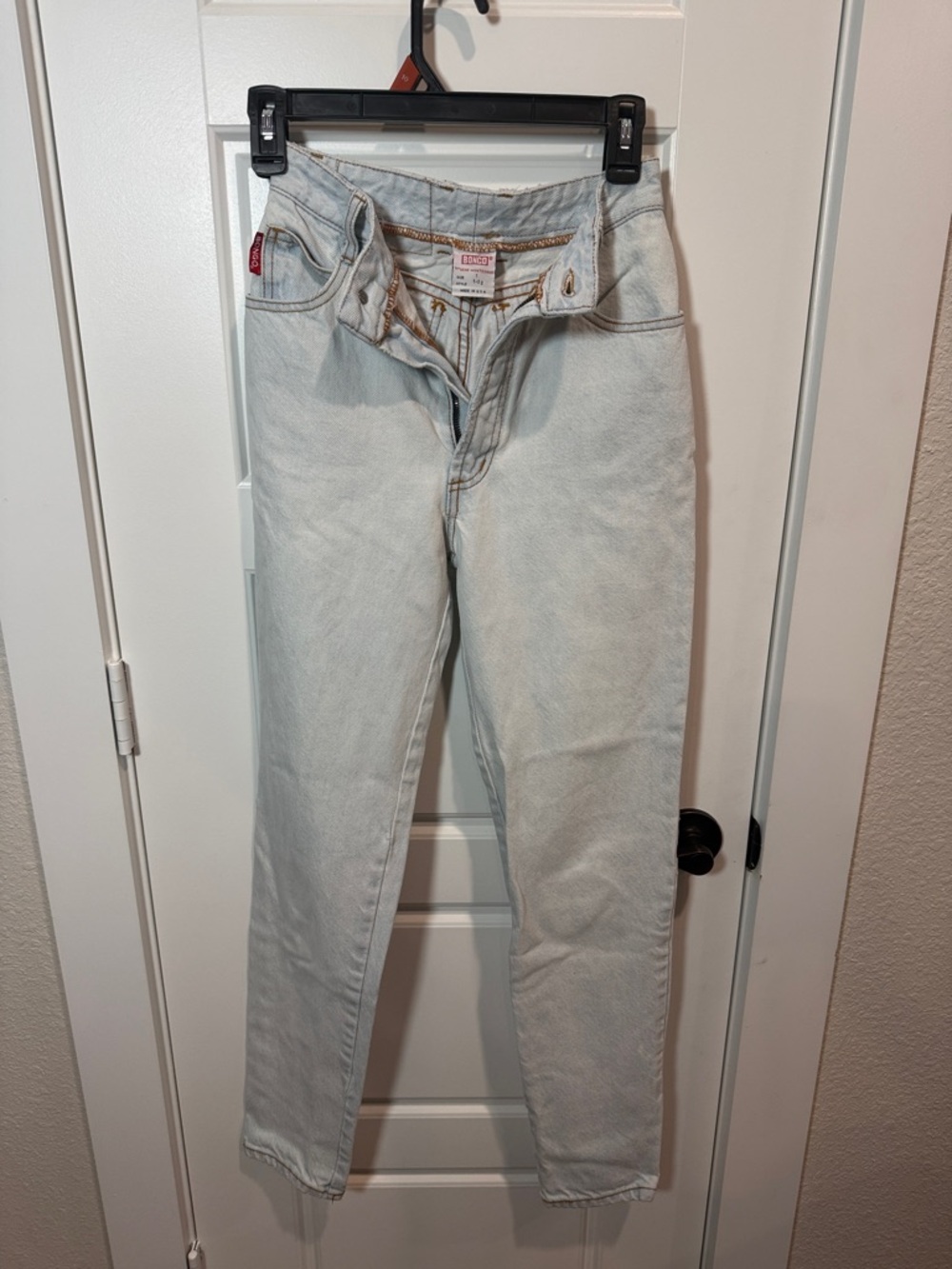 BONGO Light Wash Straight Leg Women's Jeans